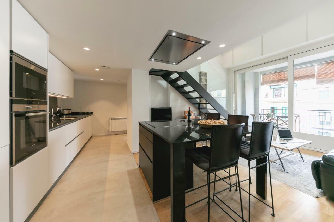 Bravissimo La Rambla Penthouse Apartment